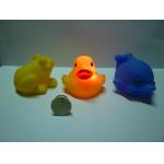 Water Sensor Light Up Bath Ducks LED Floating Frog / Dolphin Shaped Toy