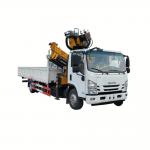 ISuzu Mobile Truck Mounted Crane 5 Tons Folding Arm 6 Speed Transmission for sale