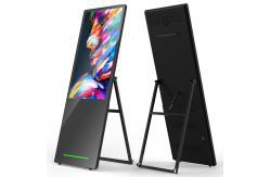 China 12 Hours Duty Time Portable LCD Digital Signage With 60Ah Battery supplier
