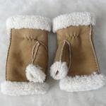 Wholesale sheepskin leather snow mitten gloves in winter for sale