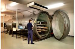 China Rubber Vulcanized Autoclave With Safety Interlock , PLC Control , High Temperature And Low Pressure supplier