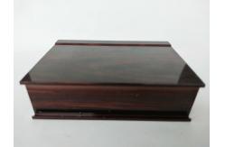 China Square Reddish Brown Wood Finish Aluminium Profiles With Strong Stability supplier
