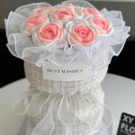 Festival Flower Bouquets Knitted Woolen Flowers Eternal Flowers Knitted Roses Creative Birthday Gifts Flower Bouquets for Girlfriend and Best Friends for sale