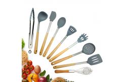 China Wood Handle Kitchen Spatula Set , Spatula Kitchen Utensils Holiday Use supplier