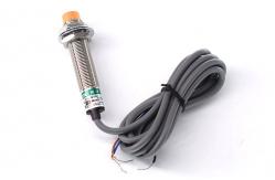 China Cylinder Normally Closed Proximity Switch , Normally Closed Proximity Sensor supplier