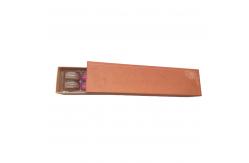 China Retro Design 12pcs Macaron Packaging Macaron Kraft Paper Box Recyclable with Plastic Inner supplier