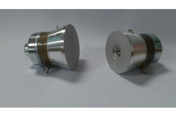 Ceramic Piezoelectric Ultrasonic Transducer Different Bottom 60W Power High Efficiency