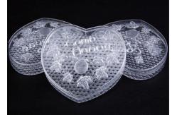 China Heart-Shaped Honey Comb Set Plastic Honey Comb Box Container for Beekeeping supplier