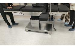 China 680-1040mm Electro Hydraulic Operating Table Bariatric Operating Table supplier