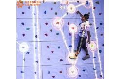 China Climbing Hologram Equipment Interactive Holographic 3d Display Projector supplier
