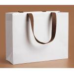 Customized Packaging Bags For Clothing Stores Holiday Gift Bags Color-Printed Paper Bags For Corporate Advertising for sale