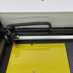 Daqin C02 Mobile Screen Protector Laser Cutting Machine OEM for sale