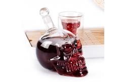 China Borosilicate Glass Wine Decanter Odd Shaped 700ml Capacity Easy To Wash supplier