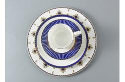 China SGS Certificate Translucent Royal Bone China Dinnerware Set supplier