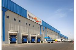 China Light 100 By 200 Prefabricated Warehouse Steel Structure Q235 Q345 supplier