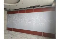 China 4m Height Operable Partition Walls Aluminium Alloy And MDF Board Door Material supplier