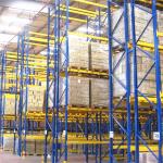 2.5T Selective Pallet Racking Length 2700mm Industrial Warehouse Shelving for sale