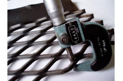 China 2-8mm Expanded Galvanized Steel Mesh For Walkway  slip resistance supplier