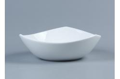 China OEM ODM Slow Heat Transfer Triangle Ceramic Bowl Set supplier