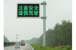 China Galvanized Polyester Or Powder Coated Traffic Signal Light Pole Q345 Material supplier