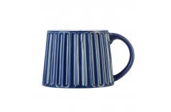 China Cute Ceramic Mugs Handmade 480ml Ceramic Unique Coffee Mug With Lines supplier