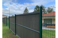 China Height 3030mm Curve V Mesh Security Fencing With Peach Post supplier
