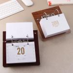 365 Inner Sheets Wooden Desktop Calendar , Custom Daily Desk Calendar 2 Rings Binding for sale