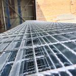 Construction Serrated Carbon Steel Bar Grating Hot Dipped Galvanized 325/30/100 for sale