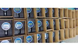 China Digital Pressure Gauge Digital Manometer With Selectable Units Digital Manometer supplier