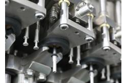 China 6500bph Beverage Filling Machine With Temperature Control supplier