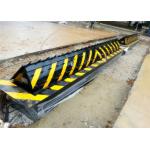 Vehicle Control Automatic Rising Electro Hydraulic Road Blocker 70T Axis Loading Capaticy for sale
