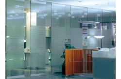 China Tempered Glass Partition Wall For Office Room Convenient Operability supplier