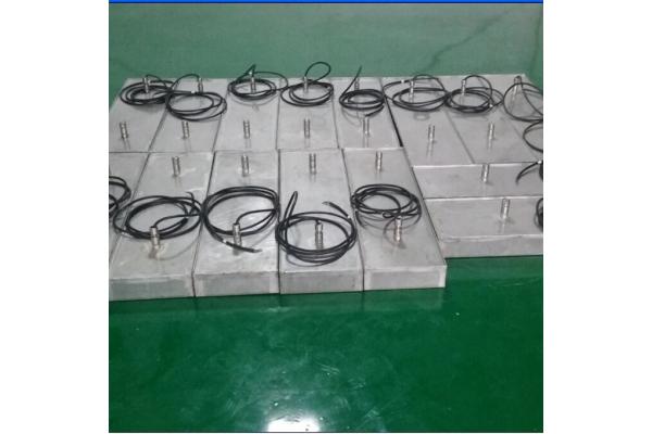 Metal Case Immersible Ultrasonic Transducer , Ultrasonic Vibration Transducer Using In Liquid