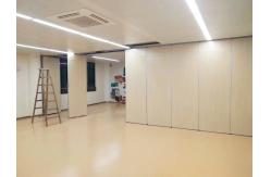 China Folding Soundproof Movable Acoustic Partition Walls For Office Conference Room supplier