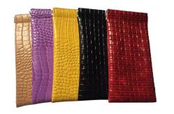 China 2024 hotting selling artificial leather spectacles pouch bag with elastic metal slip inside supplier