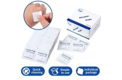 China Disposable Non Woven 70% Isopropyl Alcohol Prep Pads For Disinfection Use supplier
