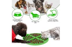 China Multifunction silicone Dog Licking Mat With Suction Cups supplier