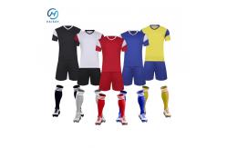 China Custom Team Jersey Dynamic Soccer Kits with Bold Stripes Fade-Resistant Ink supplier
