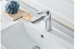 China Chrome Plated Single Hole Silver Wash Basin Faucet supplier