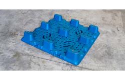 China Customization 1100*1100 Mm LDPE Blow Molding Plastic Pallets Single Faced supplier