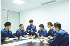 China Plastic Airless Bottle manufacturer