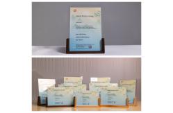 China Rectangular A5 Acrylic Photo Frame with Wood Base Picture Frames supplier