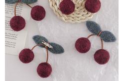 China Handmade Wool Felt Balls Red Cherry Pattern Length 7 Cm EN71 Certificate supplier