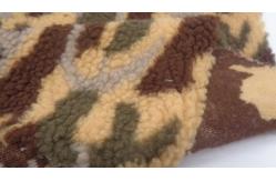 China Bonded Camouflage Patterned Lamb Fabric 100% Polyester 400 GSM supplier