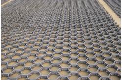 China 2mm 2.5mm Thickness HexMesh Refractory Stainless Steel Hex Mesh supplier