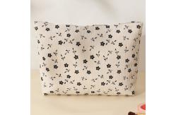 China Shockproof Protective Storage Cosmetic Bag Toiletry Bags With Zipper supplier