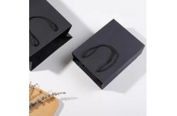 China Handbag Kraft Paper Bag / Gift Bag Recyclable Drawstring Handle supplier