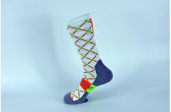 China Elastane / Coolmax Polyester Athletic Basketball Socks With Anti - Bacterial Material supplier