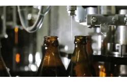 China Glass Bottle Beer Filling Machine 3 In 1 Mono-Block With Rotary Rinser supplier
