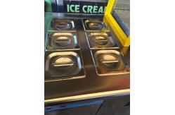 China Single Pan Fried Rolled Ice Cream Machine With 6 Pcs Topping Container supplier